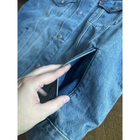 NEW Mens M Levis Hybrid Hoodie Trucker Jacket Blue Gray Relaxed Fit Long Sleeve - Picture 6 of 9